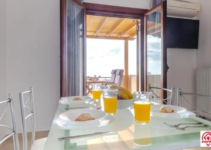 Naya Megalochori (Santorini)